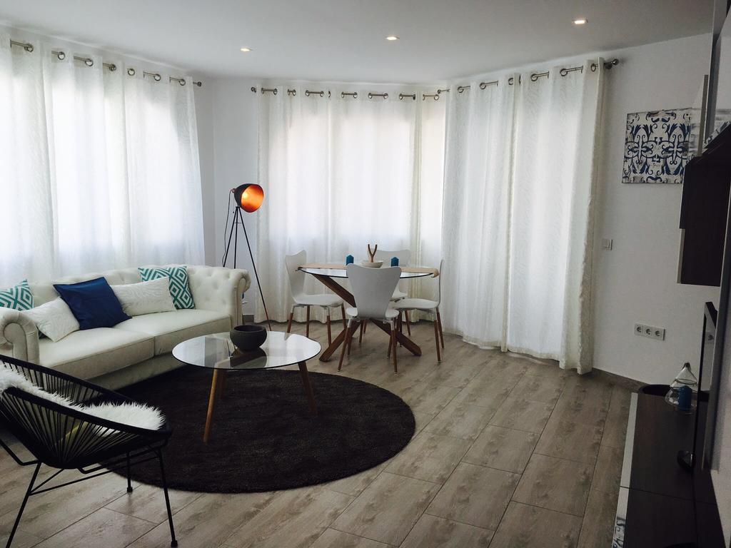 شقة Apartamento Los Pinos سان ميجيل دي ساليناس المظهر الخارجي الصورة