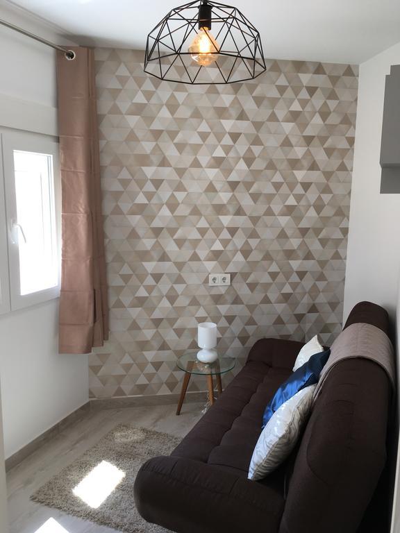 شقة Apartamento Los Pinos سان ميجيل دي ساليناس المظهر الخارجي الصورة